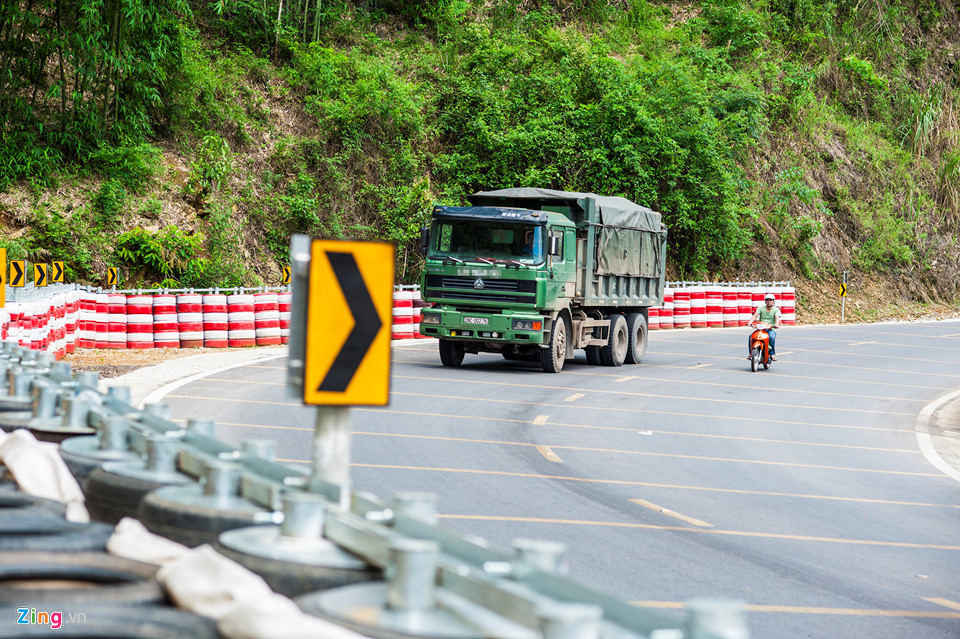 Nghĩa địa xe gặp nạn ở dốc Cun